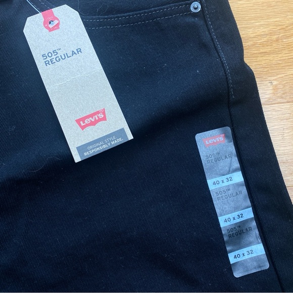 NEW Men's Levi's 505 Regular Fit Black Jeans Size 40x32 (#005050260) - Picture 4 of 9